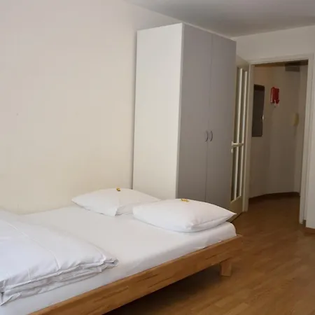 Apartment - Crown 32 *