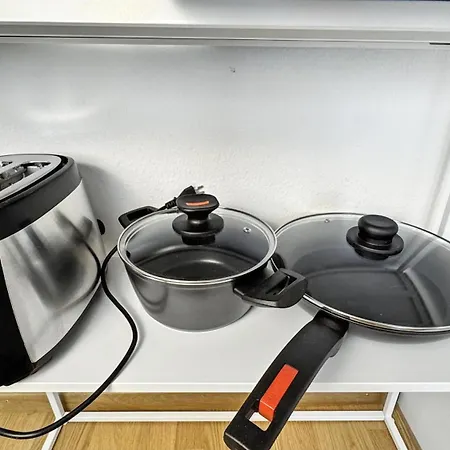 아파트 - Crown 32 *