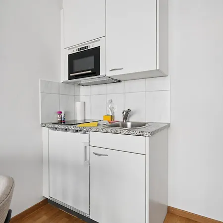 - Crown 32 아파트 *